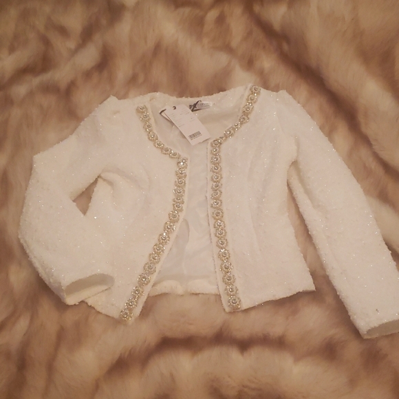 Blazer - Picture 1 of 3